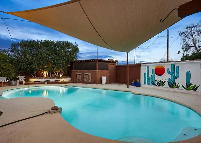 Desert Oasis - Epic Backyard Pool Bocce Firepit Phoenix